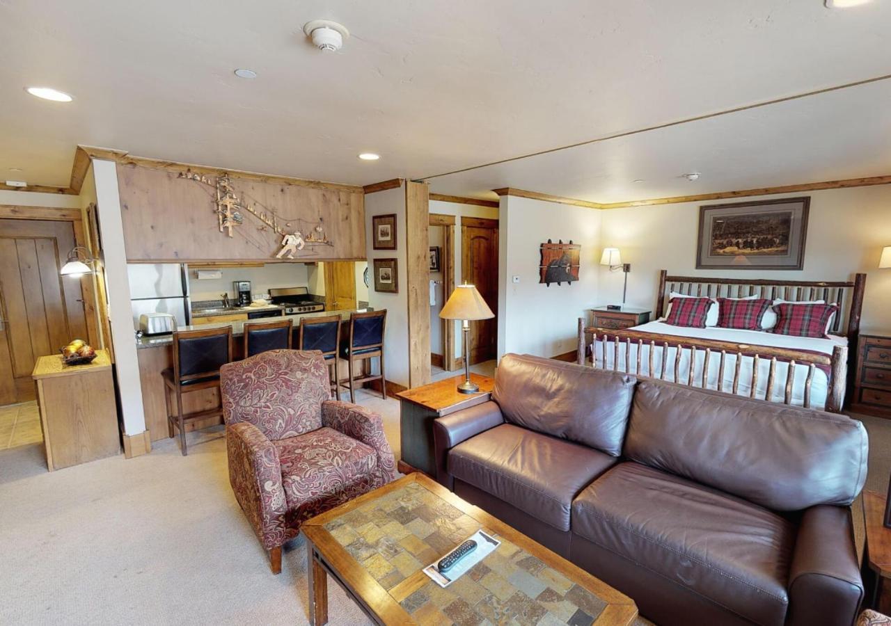 Manor Vail Lodge Bagian luar foto