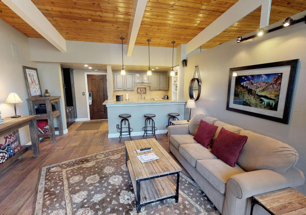 Manor Vail Lodge Bagian luar foto