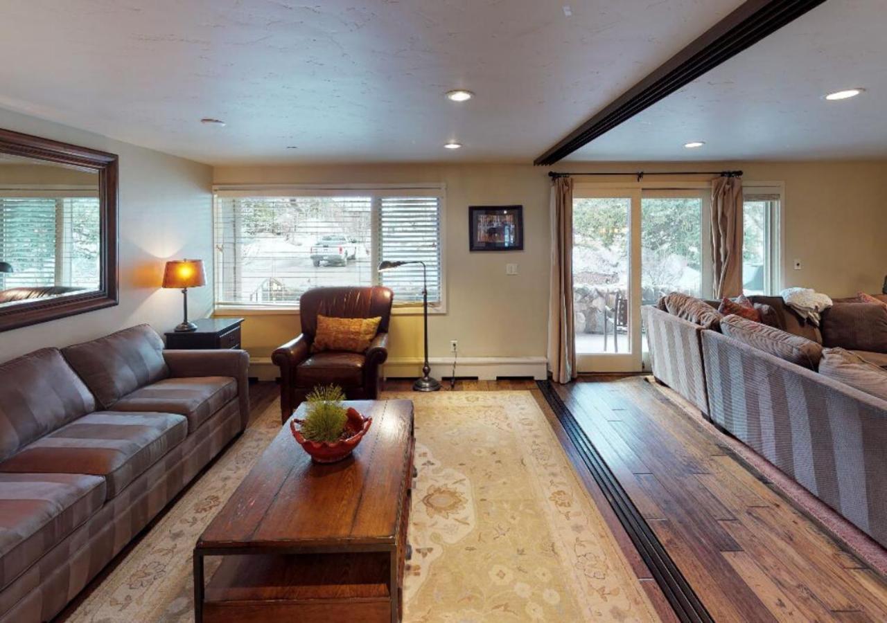 Manor Vail Lodge Bagian luar foto